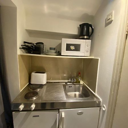F24- Basement Single Studio Near Paddington Apartment London Bagian luar foto